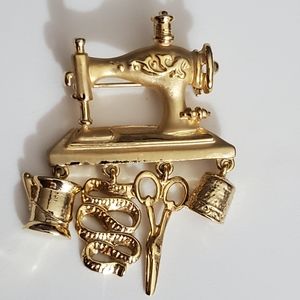 Vintage danecraft sewing machine brooch pin dangling notions charms euc vtg